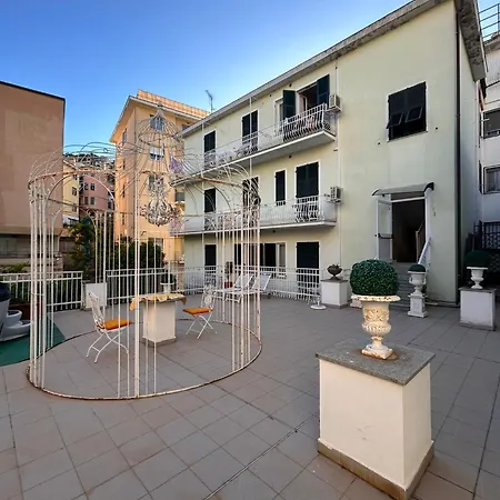 Hotel Luisa 2*